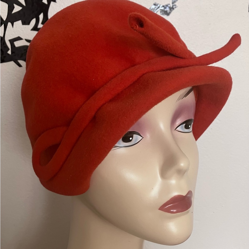 Fabulous Vintage Orange Felt Hat Cloche Juliet  1920’s